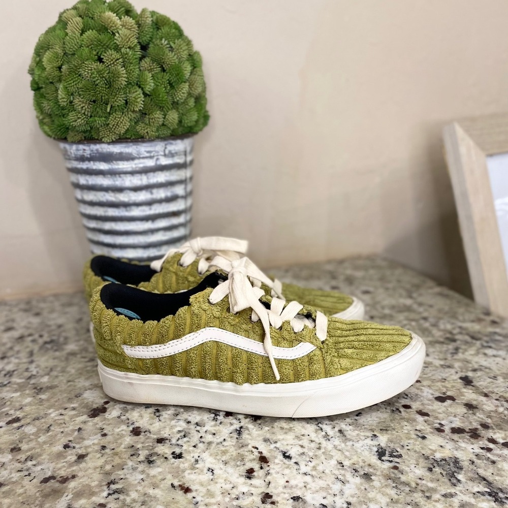 Vans‎ Old Skool ComfyCush Corduroy Olive Green Low Top Sneakers